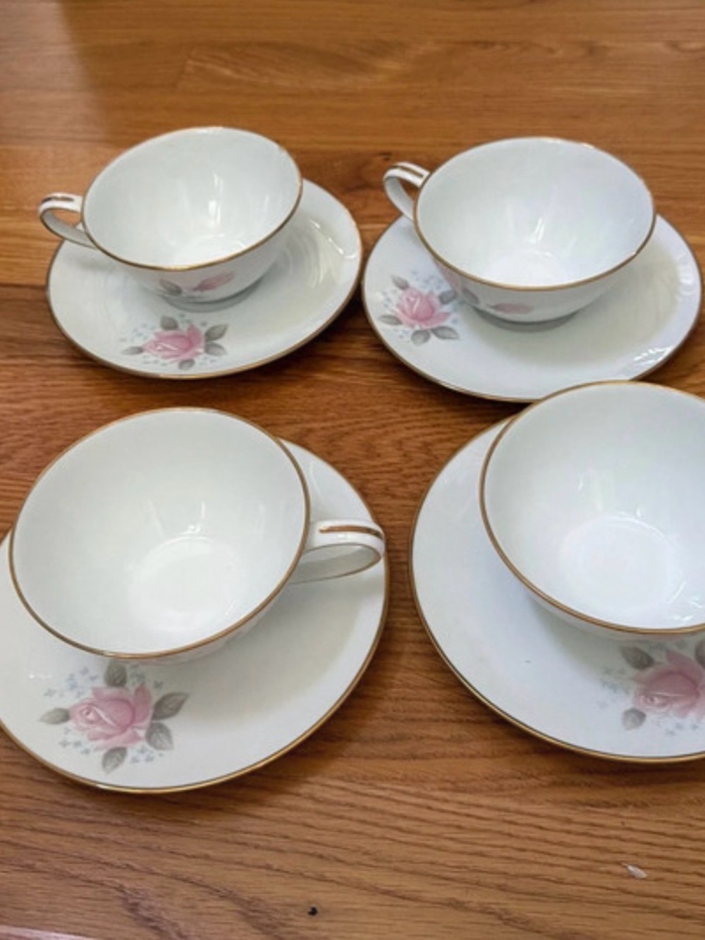 Noritake China 8pc (4teacups & 4saucers)